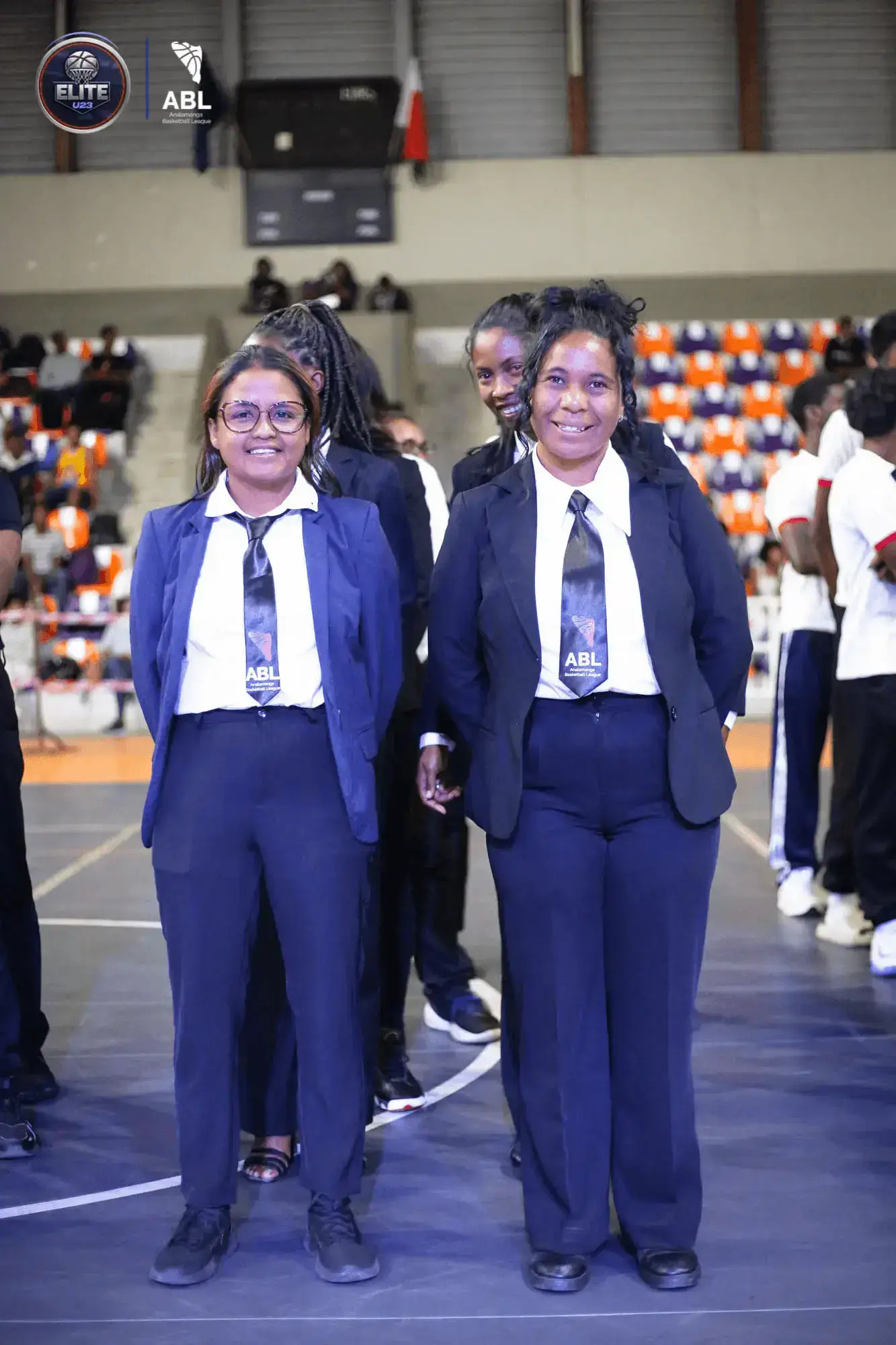 Officiels de la ligue pendant un evenement